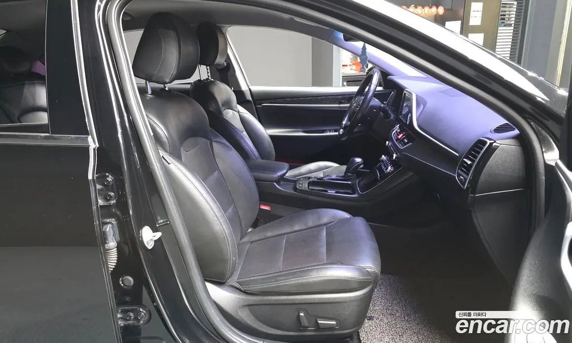 Hyundai Grandeur 2018 2.2 автомат (гидро), фото 11