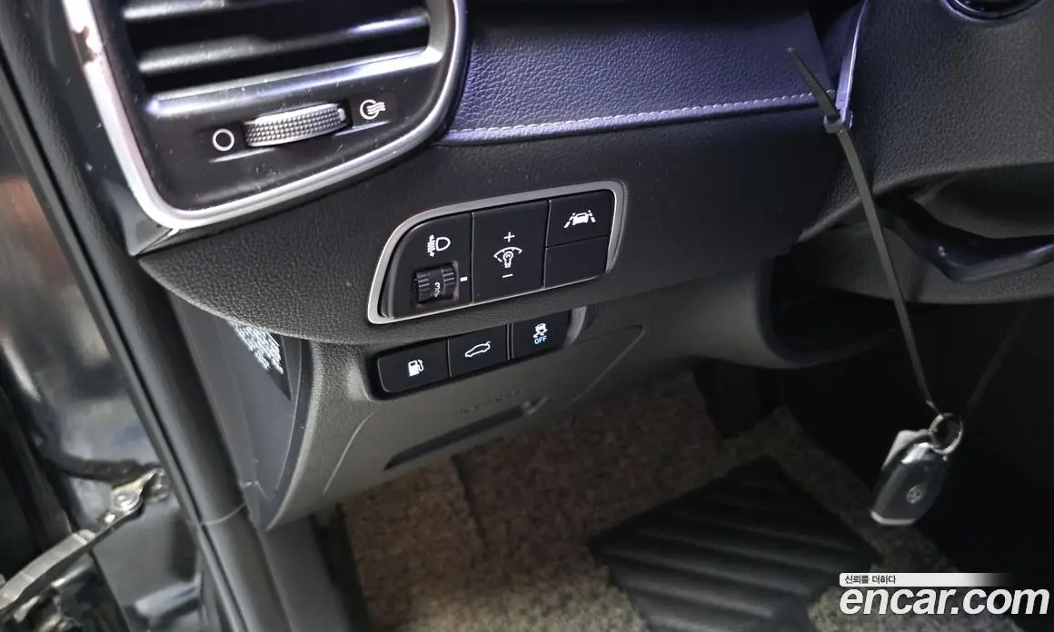 Hyundai Grandeur 2018 2.2 автомат (гидро), фото 17