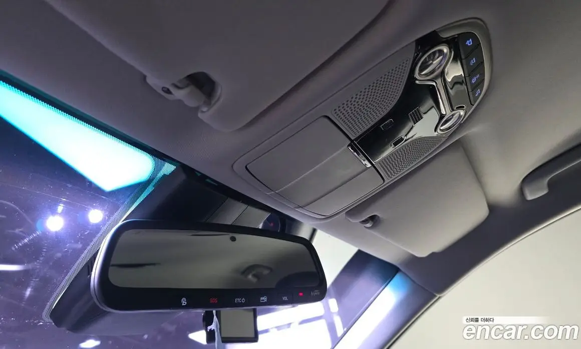 Hyundai Grandeur 2018 2.2 автомат (гидро), фото 19