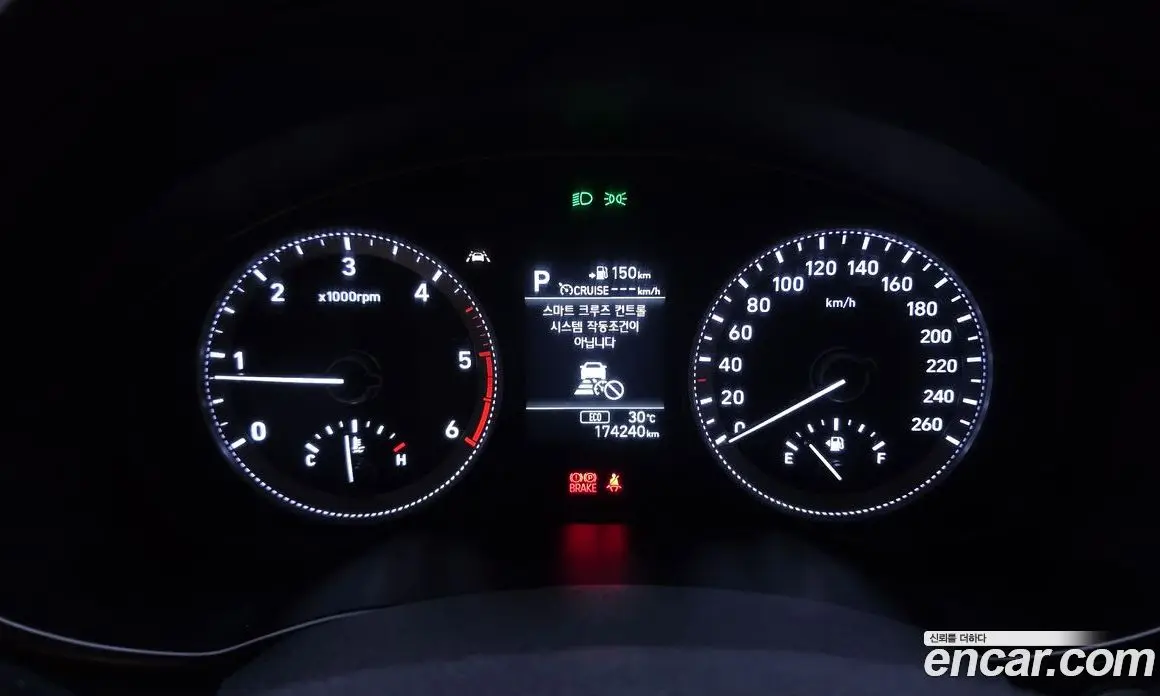 Hyundai Grandeur 2018 2.2 автомат (гидро), фото 8