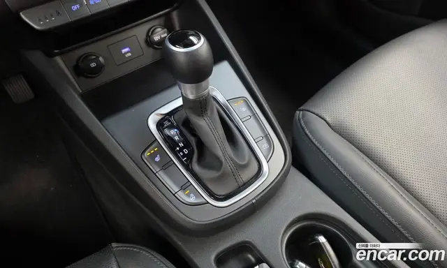 Hyundai Kona 2021 1.6 автомат (гидро), миниатюра 12