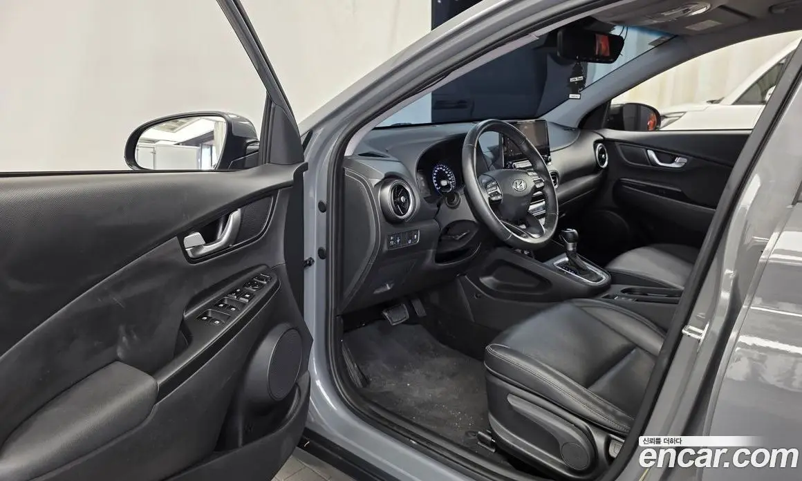 Hyundai Kona 2021 1.6 автомат (гидро), фото 13