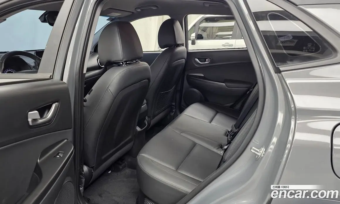 Hyundai Kona 2021 1.6 автомат (гидро), фото 16
