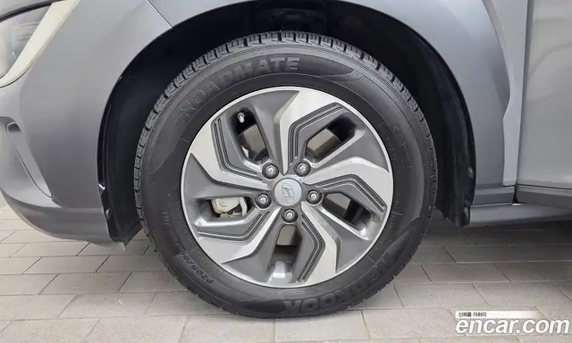 Hyundai Kona 2021 1.6 автомат (гидро), миниатюра 5