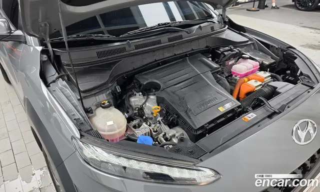 Hyundai Kona 2021 1.6 автомат (гидро), миниатюра 6