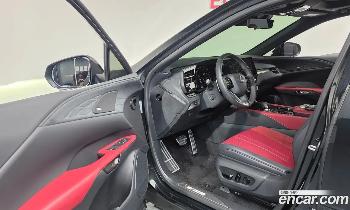 Lexus RX 2025 2.4 автомат (гидро), фото 13