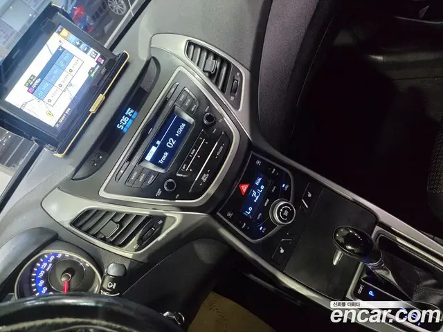Hyundai Avante 2014 1.6 автомат (гидро), миниатюра 9