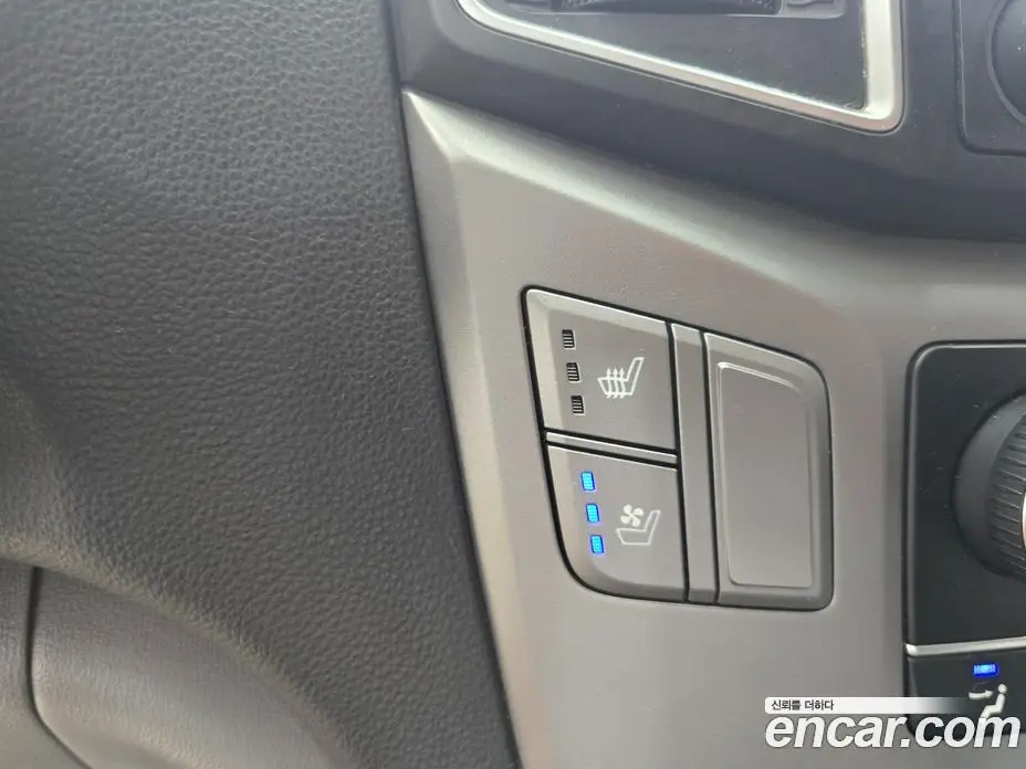 Hyundai Starex 2018 2.5 автомат (гидро), фото 12