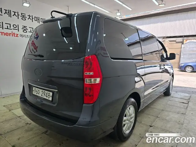 Hyundai Starex 2018 2.5 автомат (гидро), миниатюра 4
