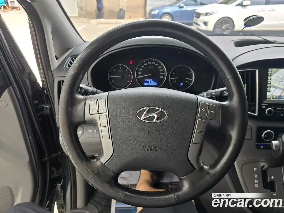 Hyundai Starex 2018 2.5 автомат (гидро), фото 9
