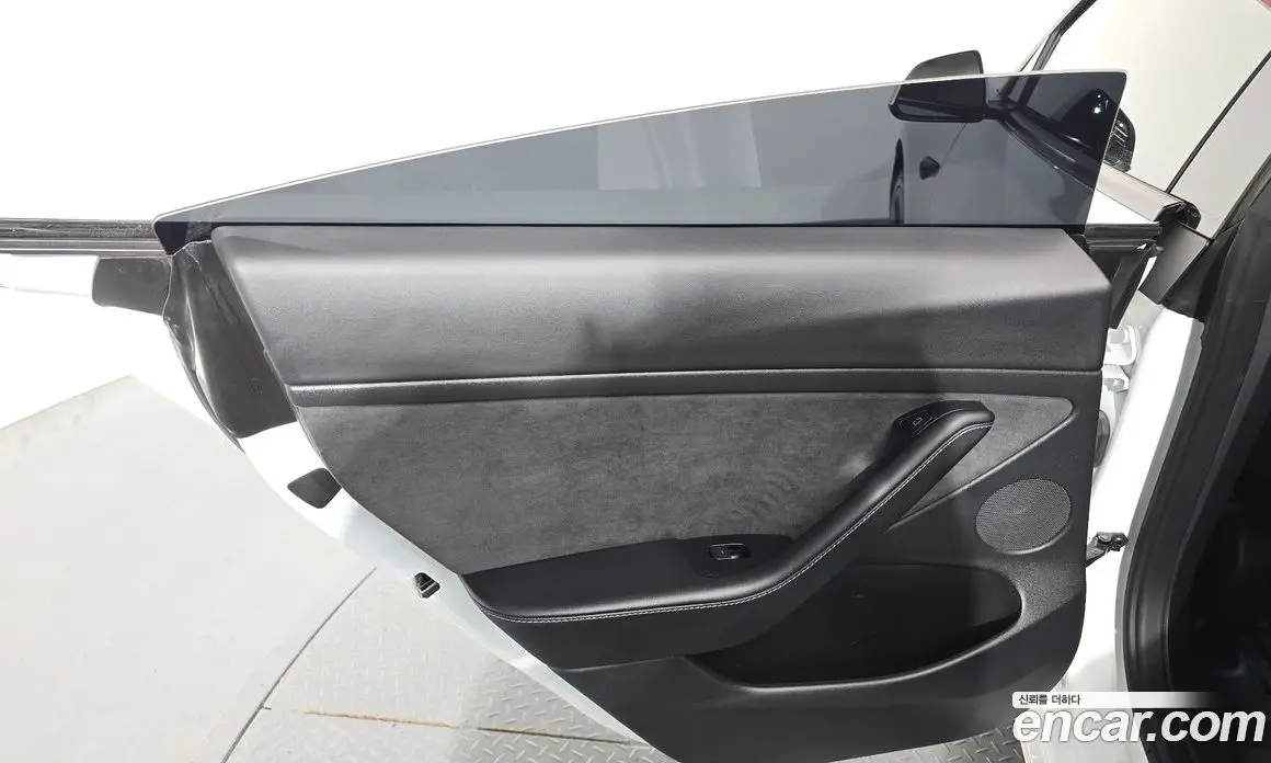 Tesla Model 3 2022 0.2 автомат (гидро), фото 14
