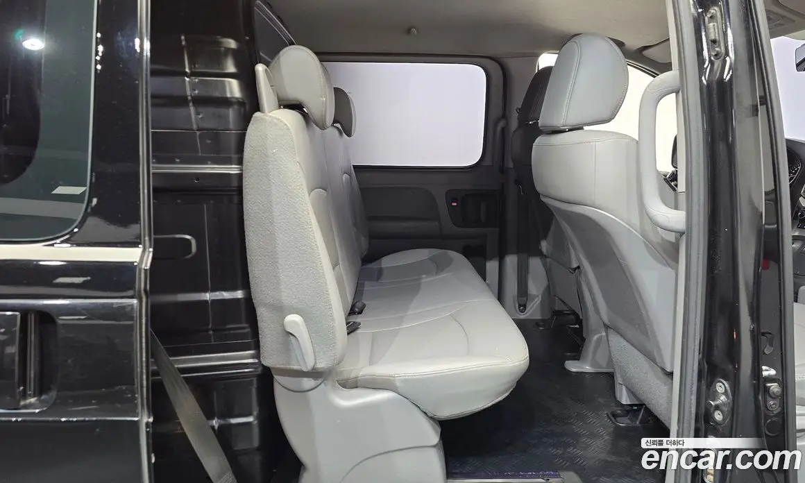 Hyundai Starex 2019 2.5 автомат (гидро), фото 11