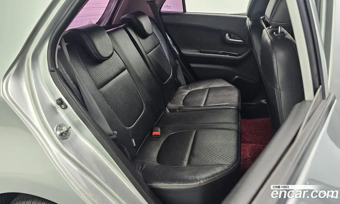 Kia Morning 2012 1.0 автомат (гидро), фото 17 Kia Morning 2012 1.0 автомат (гидро), фото 17