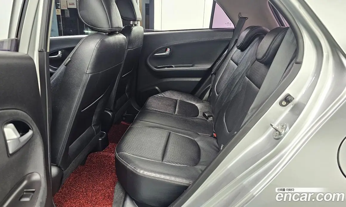 Kia Morning 2012 1.0 автомат (гидро), фото 18 Kia Morning 2012 1.0 автомат (гидро), фото 18