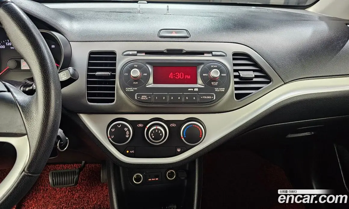 Kia Morning 2012 1.0 автомат (гидро), фото 20 Kia Morning 2012 1.0 автомат (гидро), фото 20