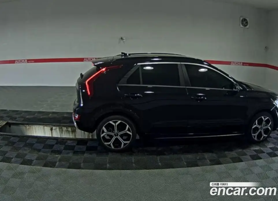 Kia Niro 2022 1.6 автомат (гидро), фото 3