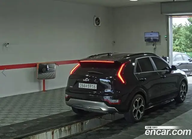 Kia Niro 2022 1.6 автомат (гидро), миниатюра 4