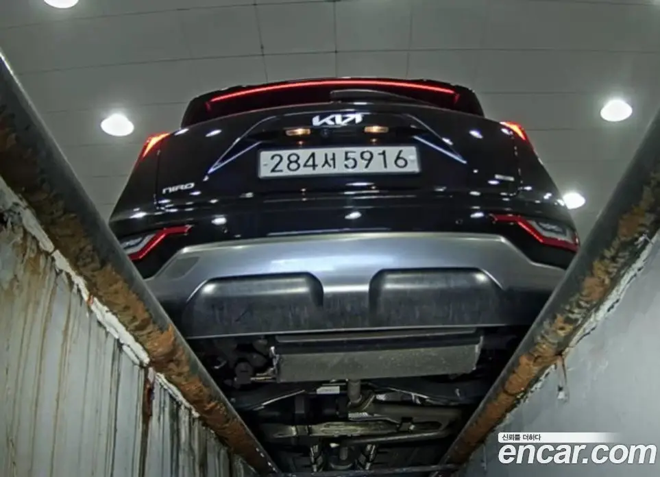 Kia Niro 2022 1.6 автомат (гидро), фото 7