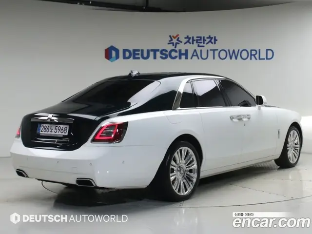Rolls-Royce Ghost 2023 6.7 автомат (гидро), миниатюра 2
