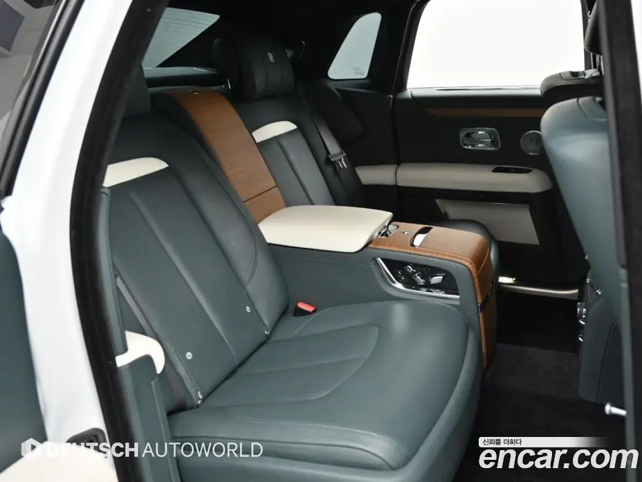 Rolls-Royce Ghost 2023 6.7 автомат (гидро), фото 12