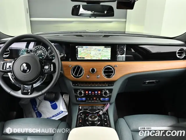 Rolls-Royce Ghost 2023 6.7 автомат (гидро), миниатюра 7
