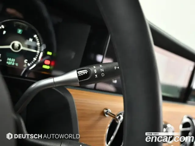 Rolls-Royce Ghost 2023 6.7 автомат (гидро), миниатюра 9