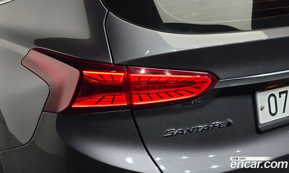 Hyundai Santa Fe 2018 2.0 автомат (гидро), фото 9