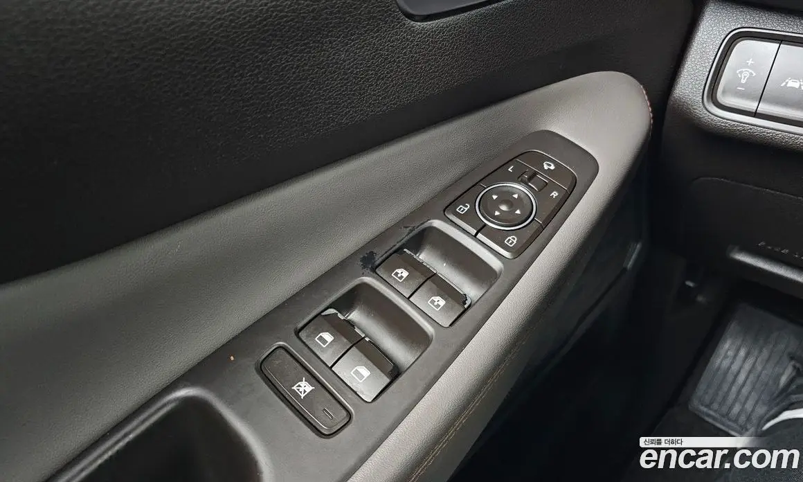 Hyundai Santa Fe 2019 2.0 автомат (гидро), фото 12
