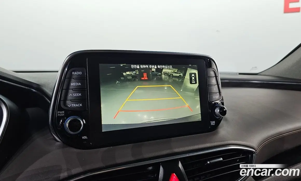 Hyundai Santa Fe 2019 2.0 автомат (гидро), фото 17