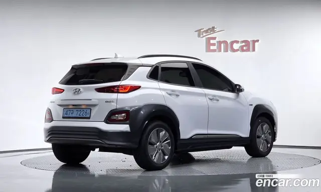 Hyundai Kona, 2020, 130 885 км