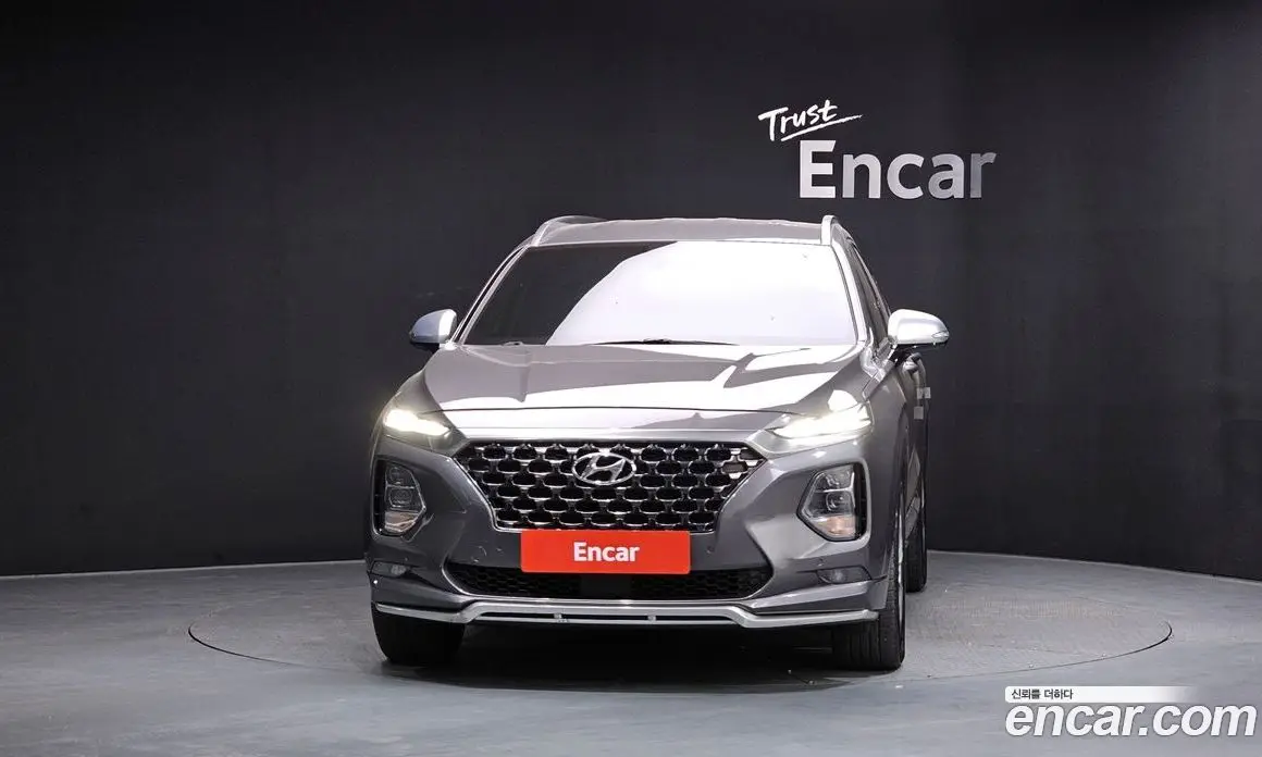 Hyundai Santa Fe 2018 2.0 автомат (гидро), фото 3