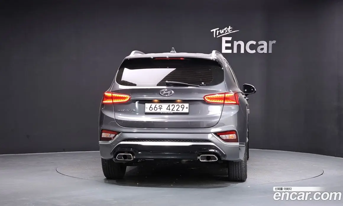Hyundai Santa Fe 2018 2.0 автомат (гидро), фото 4
