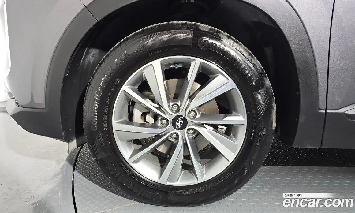 Hyundai Santa Fe 2018 2.0 автомат (гидро), фото 5