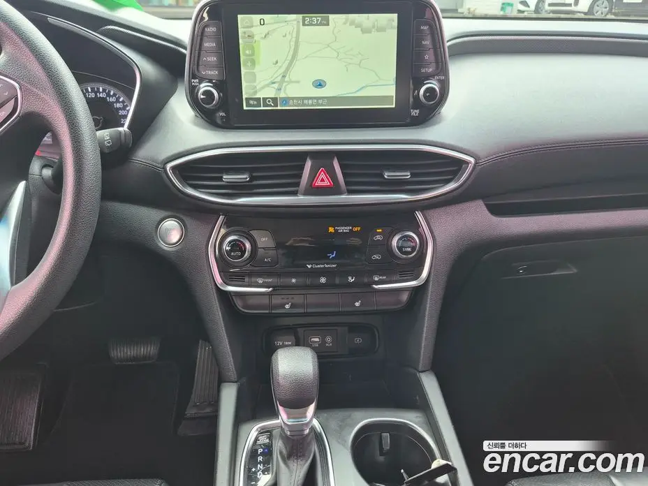 Hyundai Santa Fe 2018 2.0 автомат (гидро), фото 13