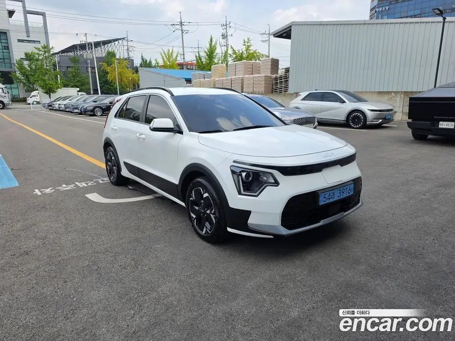 Kia Niro 2022 0.2 автомат (гидро), фото 2 Kia Niro 2022 0.2 автомат (гидро), фото 2