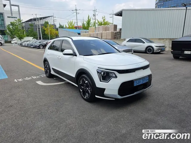 Kia Niro 2022 0.2 автомат (гидро), миниатюра 2 Kia Niro 2022 0.2 автомат (гидро), миниатюра 2