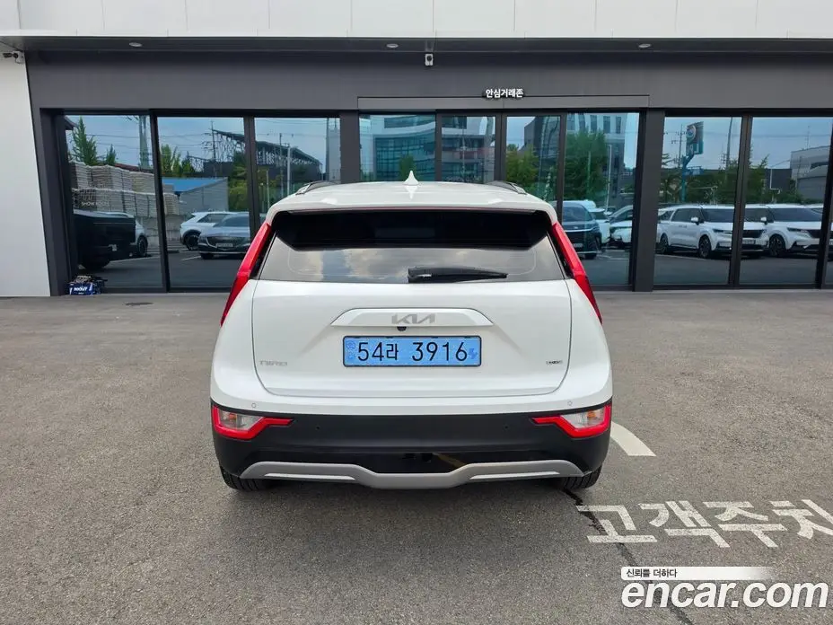 Kia Niro 2022 0.2 автомат (гидро), фото 3 Kia Niro 2022 0.2 автомат (гидро), фото 3