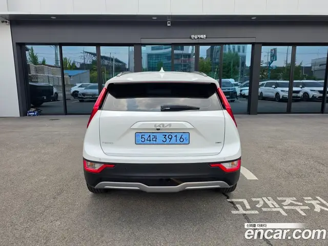 Kia Niro 2022 0.2 автомат (гидро), миниатюра 3 Kia Niro 2022 0.2 автомат (гидро), миниатюра 3