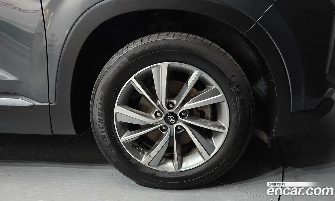 Hyundai Santa Fe 2019 2.0 автомат (гидро), фото 7