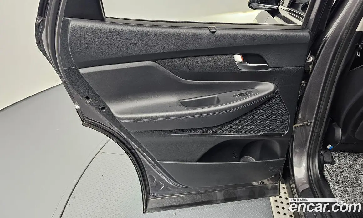 Hyundai Santa Fe 2019 2.0 автомат (гидро), фото 14