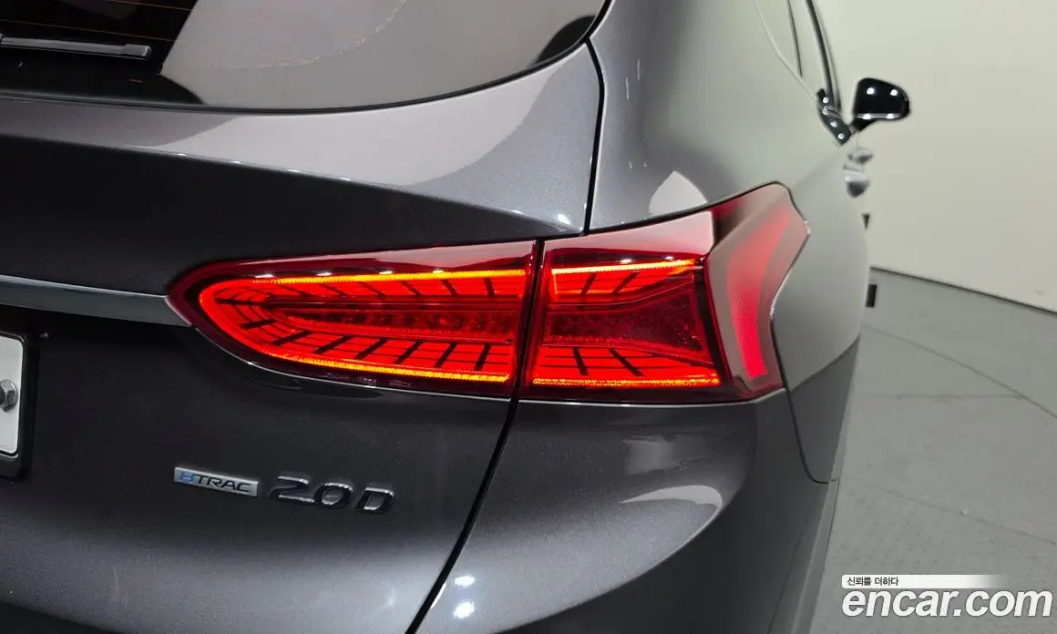 Hyundai Santa Fe 2018 2.0 автомат (гидро), фото 9