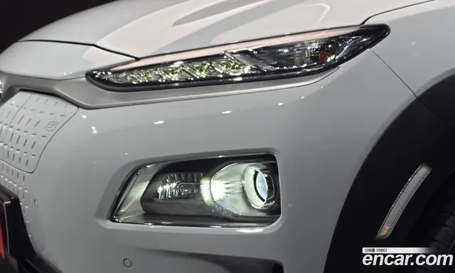 Hyundai Kona 2019 0.2 автомат (гидро), миниатюра 8