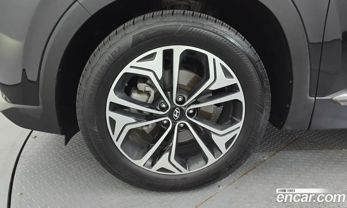 Hyundai Santa Fe 2019 2.0 автомат (гидро), фото 5