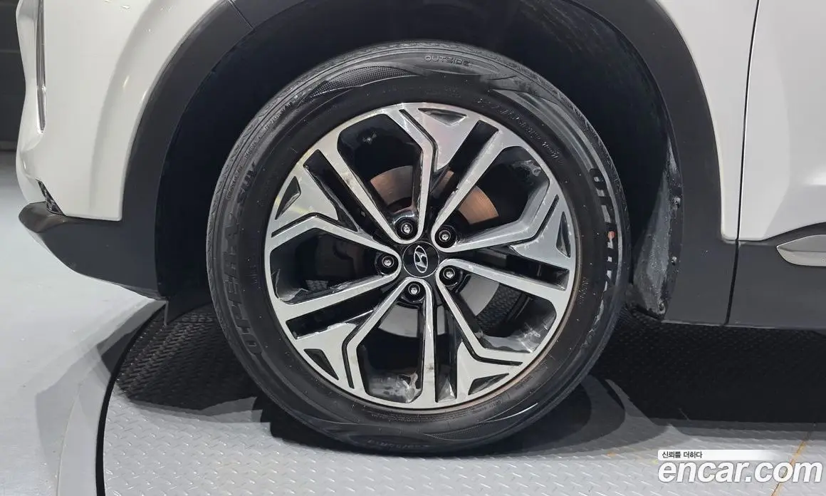 Hyundai Santa Fe 2018 2.0 автомат (гидро), фото 5
