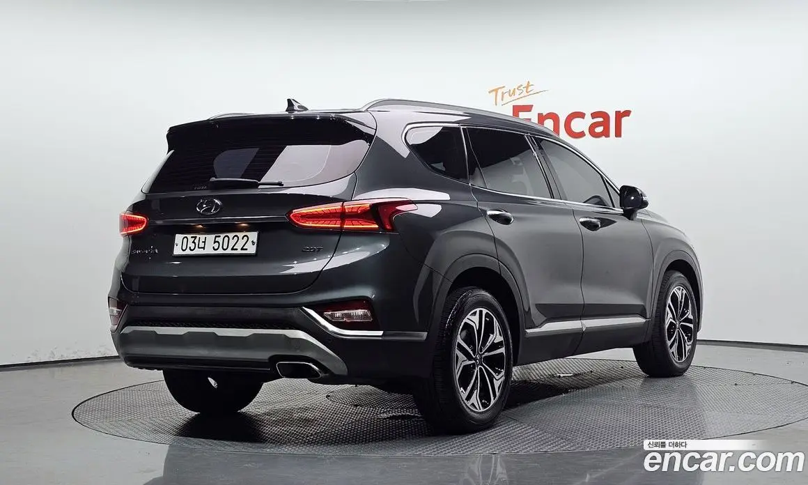 Hyundai Santa Fe 2018 2.0 автомат (гидро), фото 1 Hyundai Santa Fe 2018 2.0 автомат (гидро), фото 1