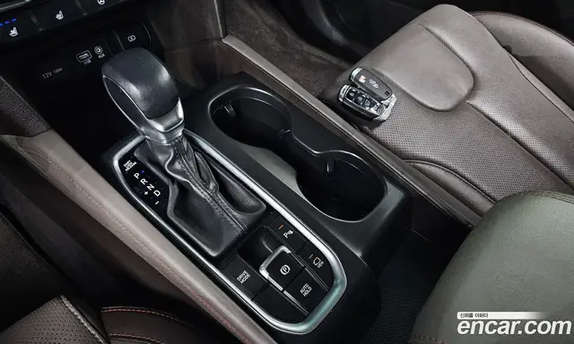 Hyundai Santa Fe 2018 2.0 автомат (гидро), миниатюра 11 Hyundai Santa Fe 2018 2.0 автомат (гидро), миниатюра 11