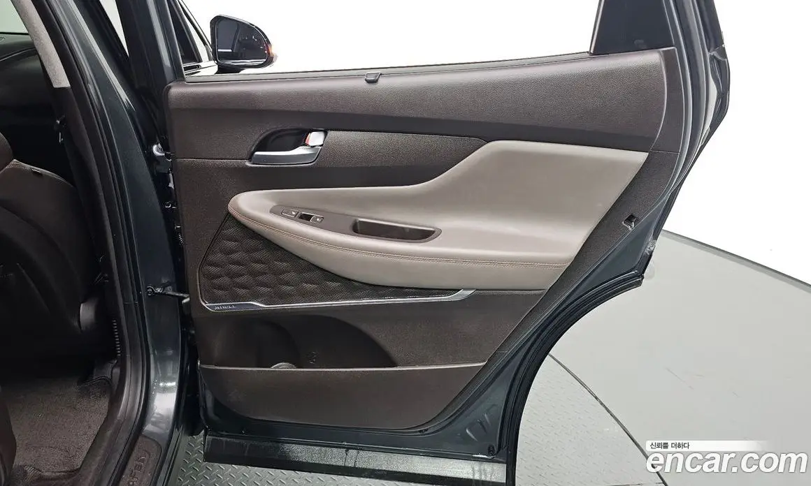 Hyundai Santa Fe 2018 2.0 автомат (гидро), фото 14 Hyundai Santa Fe 2018 2.0 автомат (гидро), фото 14