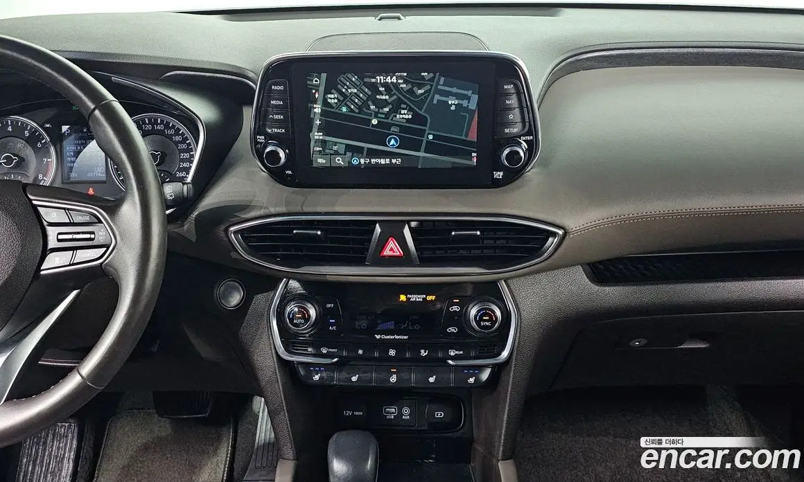 Hyundai Santa Fe 2018 2.0 автомат (гидро), фото 18 Hyundai Santa Fe 2018 2.0 автомат (гидро), фото 18