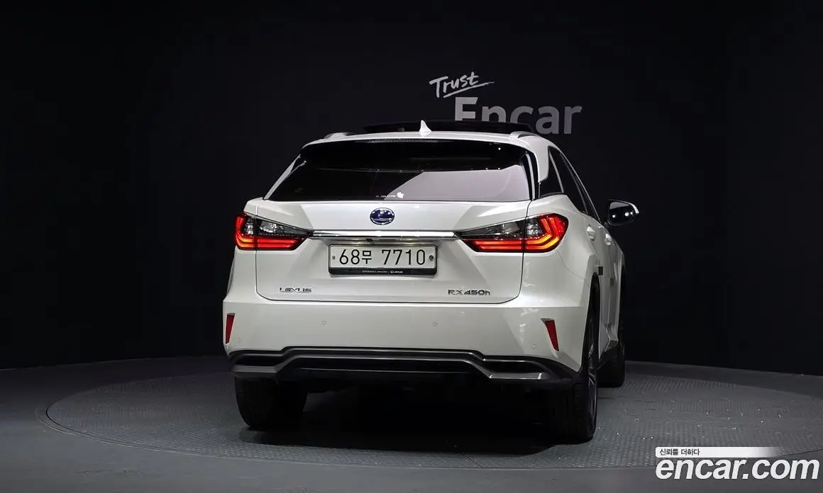 Lexus RX 2019 3.5 автомат (гидро), фото 4