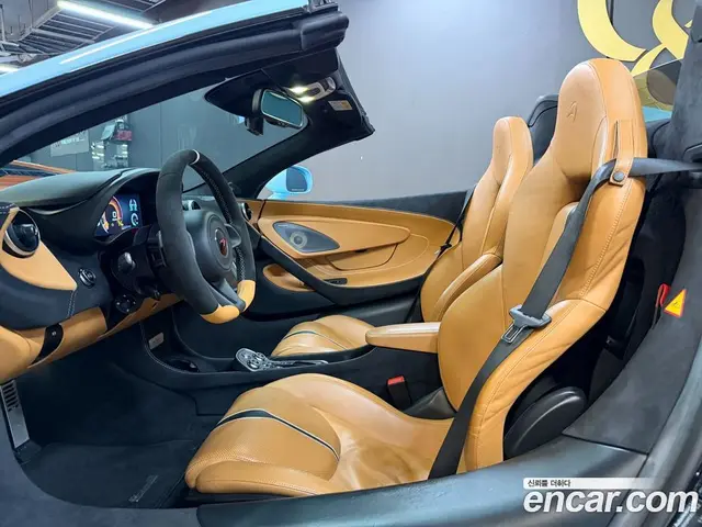 McLaren 570S 2018 3.8 АКПП, миниатюра 10